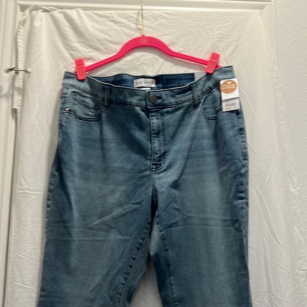 Lane Bryant mid rise size 18 brand new